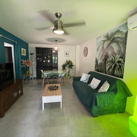 Duplex Tifanjan Avec Jardin Fleuri Pres De La Mer Saint-Paul Exterior photo